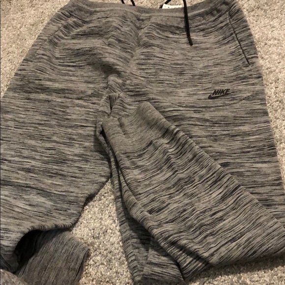 nike flyknit joggers